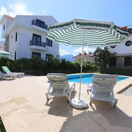 Lanka Villa *